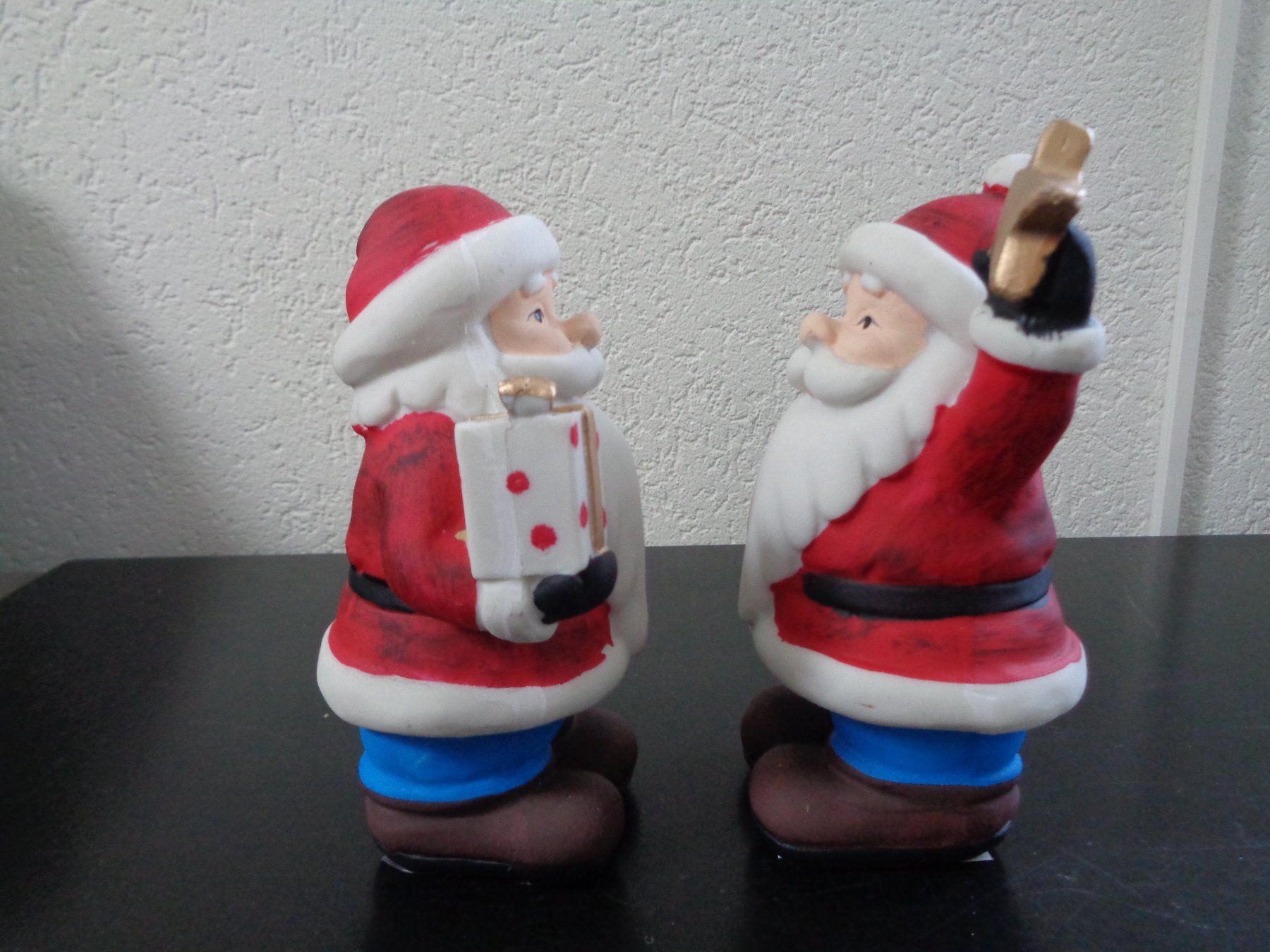 Figuren: Stehender Weihnachtsmann (2 Stk.) – Neu und originalverpackt aus Langenbruck von Gumsi 2