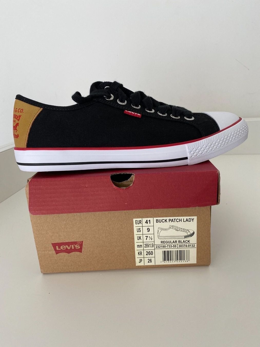 Levi's Damenschuhe: LEVI’S BUCK PATCH LADY Sneaker, Gr. 41 – Neu und originalverpackt aus Luzern von falena01 7