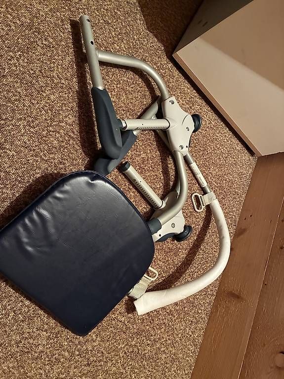 Seggioloni: Chicco Kindersitz Tisch – Usato da Knutwil venduto da Momon 1