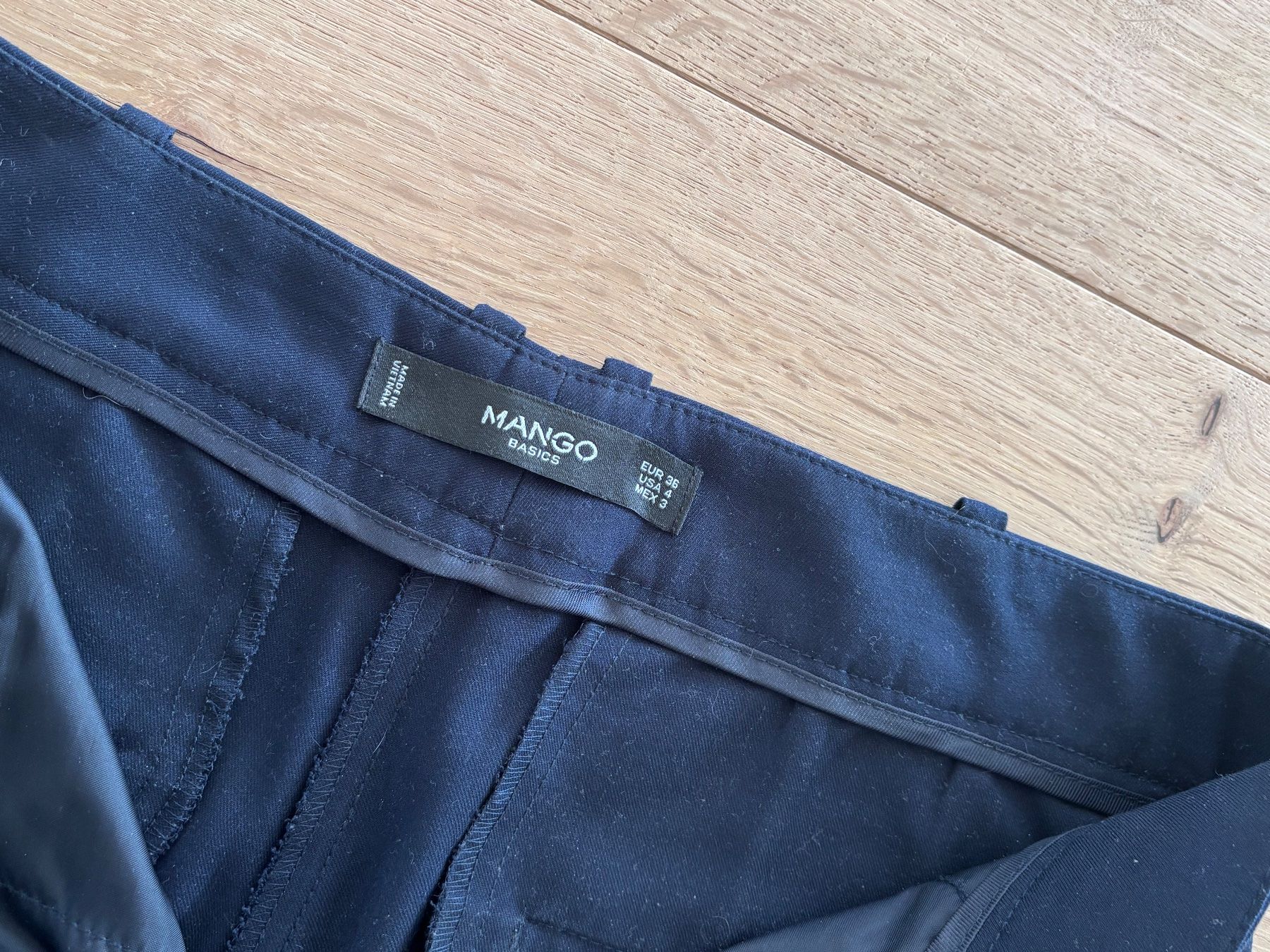 Mango Pantaloni: Mango Anzugshose dunkelblau – Usato da Winznau venduto da Lauralavera1 3