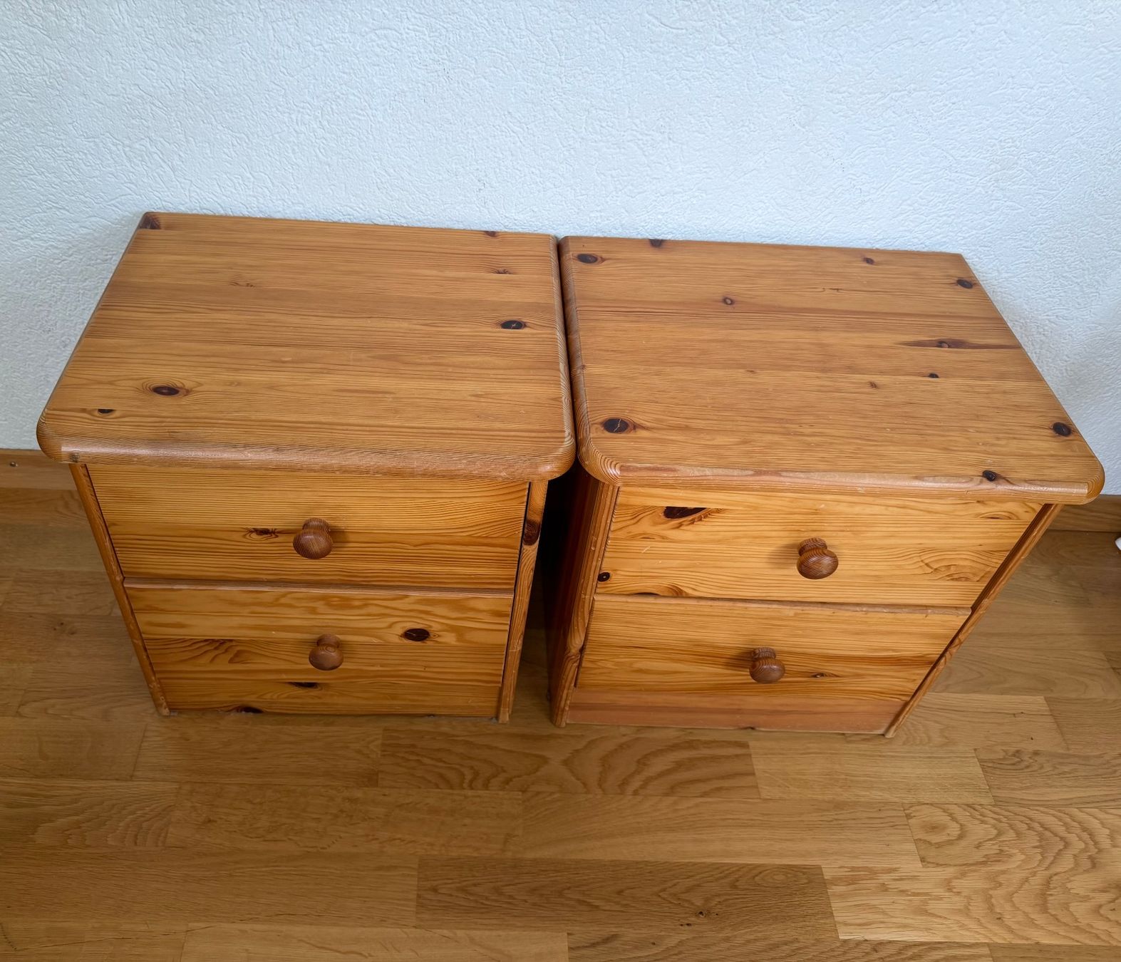 Nachttische: 2-er Holz-Nachttisch-Set – Gebraucht aus Bern von ap9_yk9m 1