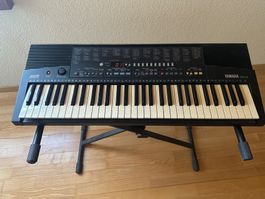 Yamaha PSR-210 Keyboard mit X-Ständer – Komplett