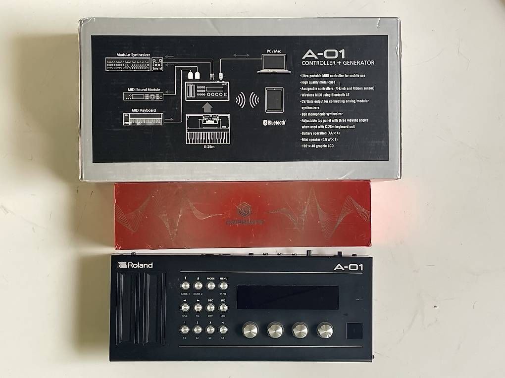 Roland Strumenti musicali: Roland A 01 Boutique & Gripbeats bluetooth Midi Controller – Usato da Alpnach Dorf venduto da GuntaKinte