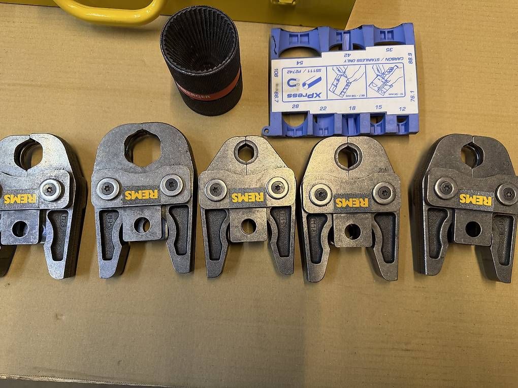 Rems Tutti gli attrezzi: Top REMS Akku-Press Set R220 – Usato da Necker venduto da liq24 5