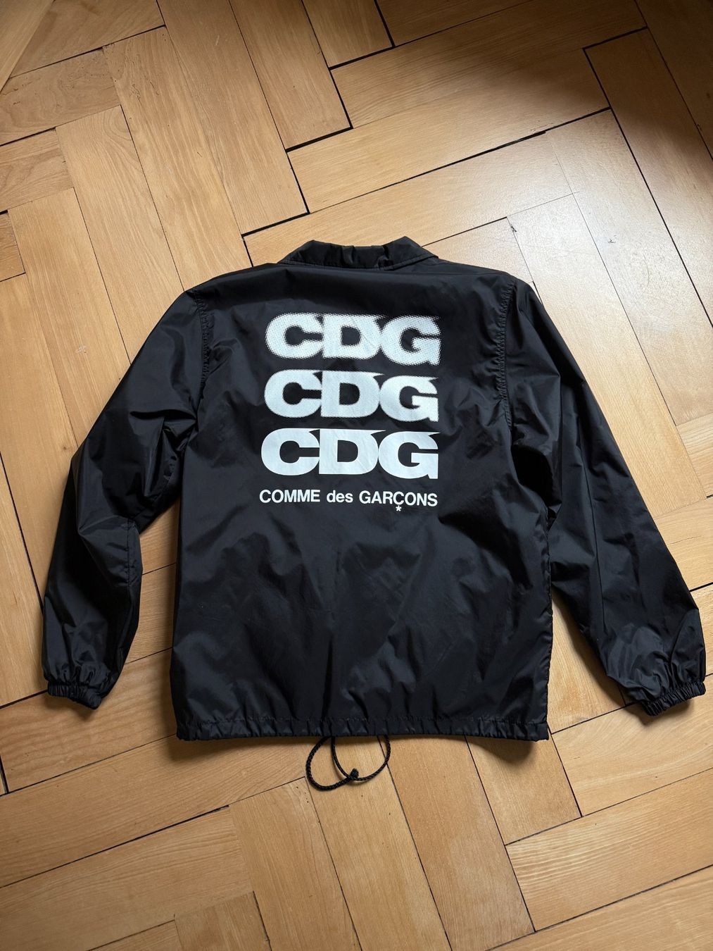 Comme Des Garcons Giacche: COMME DES GARCONS - Regenjacke schwarz M – Usato da Zürich venduto da Diazaio 3
