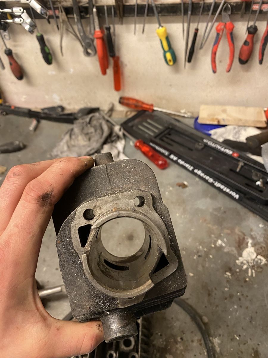 Piaggio Motoren: Piaggio Motorenteile – Defekt aus Büren an der Aare von twostrokeguy 7