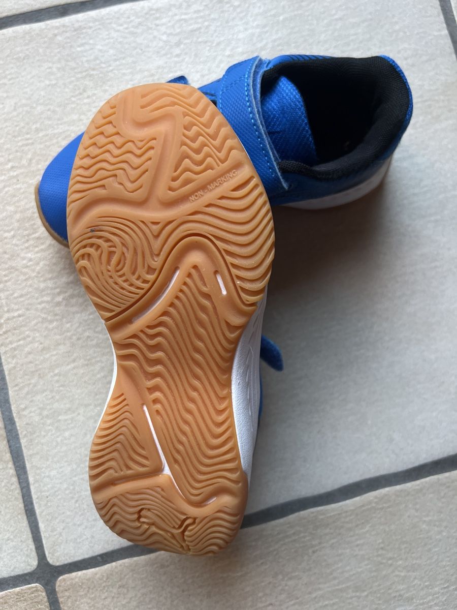 Puma Scarpe per ragazzi: Kinder Turnhalle Schuhe 31 – Nuovo (secondo la descrizione) da Bachenbülach venduto da Dana_Ondrasik 3