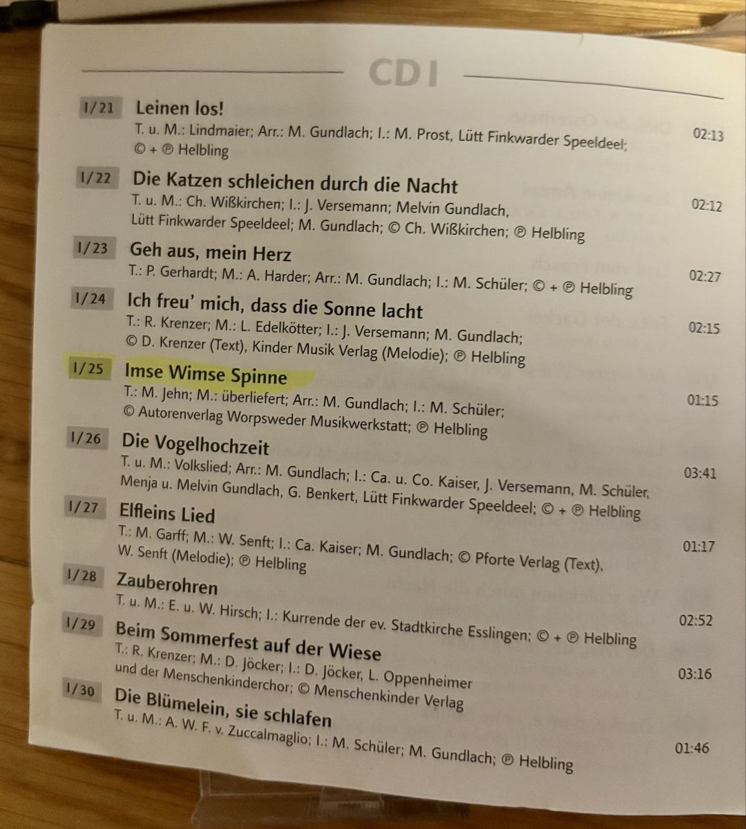 Libri: Singen im Kindergarten 111 Lieder mit Gestaltungsideen – Usato da Beringen venduto da fountenpen1976 2