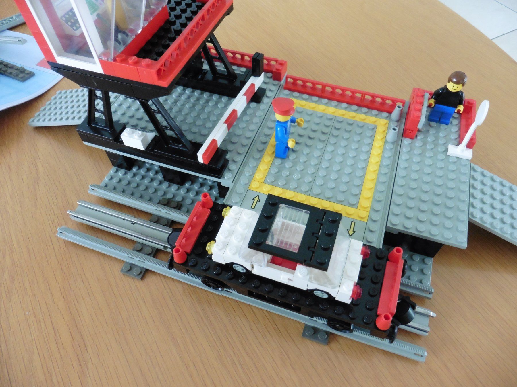 Lego Kit di costruzioni: Lego 7839 Autoverlad 12V Eisenbahn – Usato da Kaltbrunn venduto da sigale 5