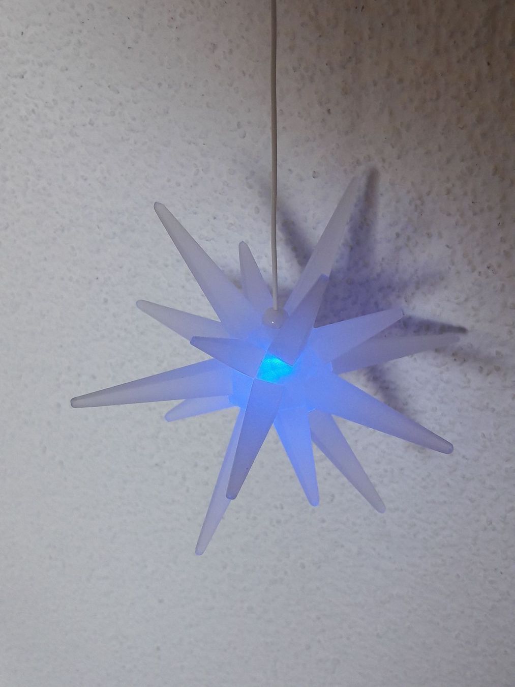 Tutte le decorazioni: Elektrischer Stern weiss – Usato da Liebefeld venduto da Plantschy 9