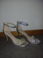 Buffalo High Heels Silber Grösse 40 mit Schmucksteinen