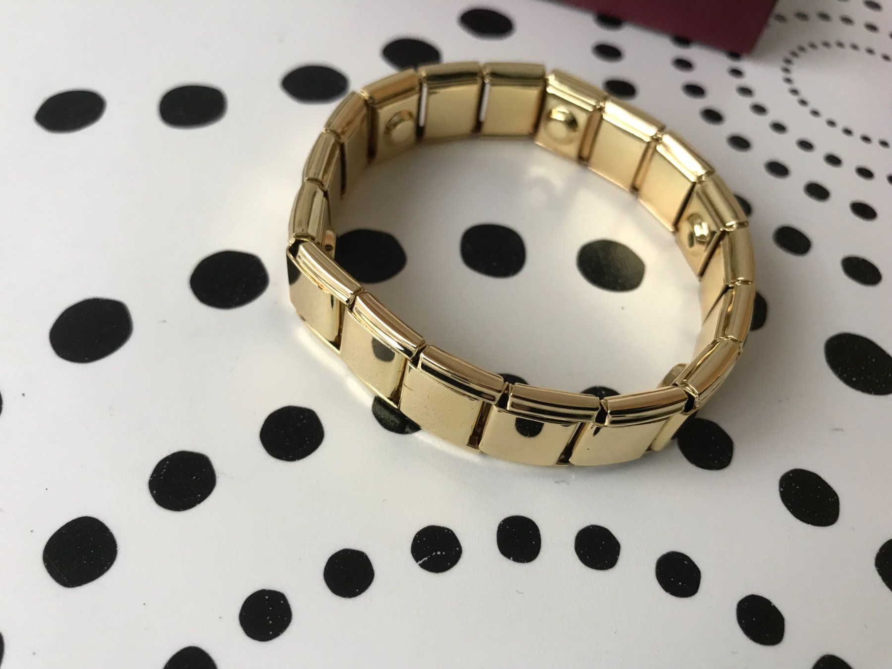 Bracciali & Braccialetti: Bracelet doré extensible vintage - Élégant et tendance! – Nuovo e nell'imballaggio originale da Epalinges venduto da dream-watch 2