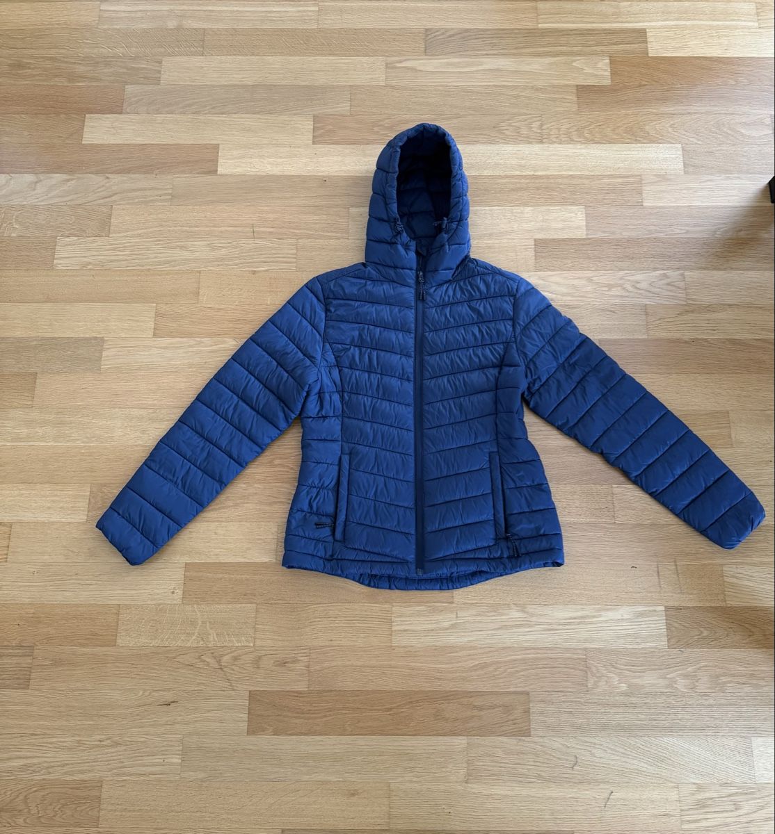Giacche: Blaue Softshelljacke Grösse S – Usato da Luzern venduto da marsupilami13