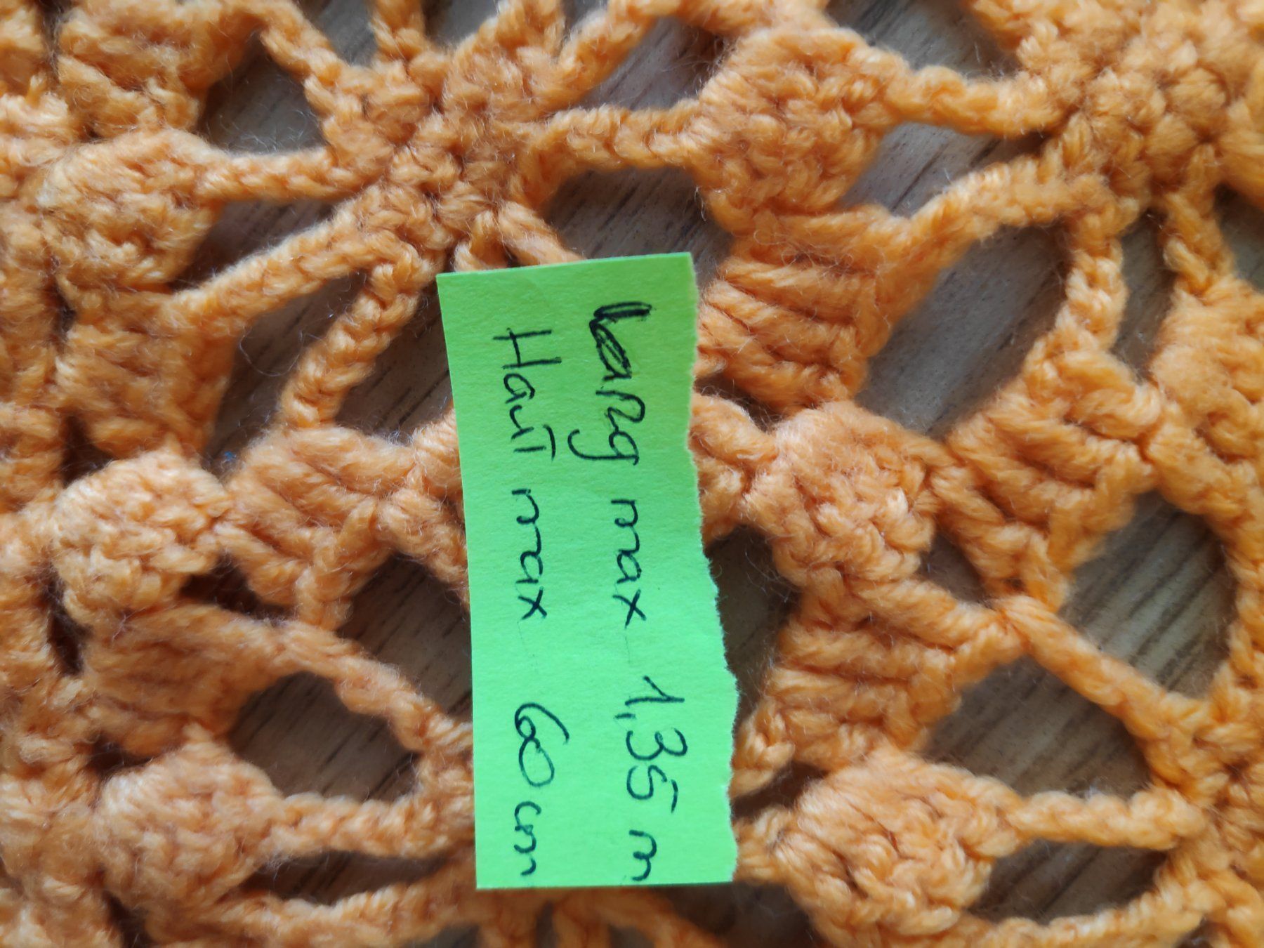 Foulard & Sciarpe: Châle – Nuovo (secondo la descrizione) da Couvet venduto da fat_kyl7 1
