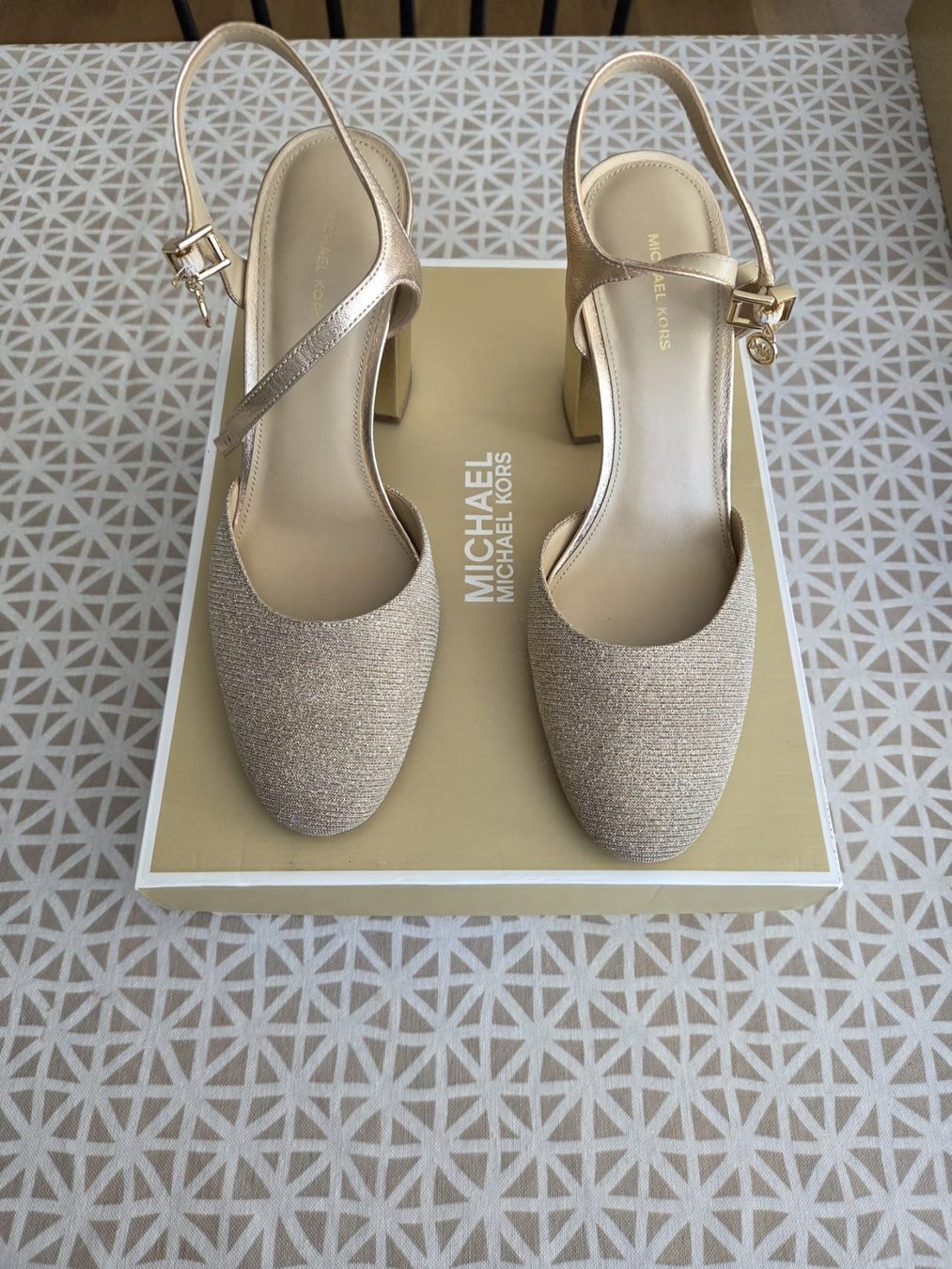 Michael Kors Scarpe da donna: Michael Kors Alina Flex Pumps mit Glitzer – Usato da Wallisellen venduto da sek_9xgf 2