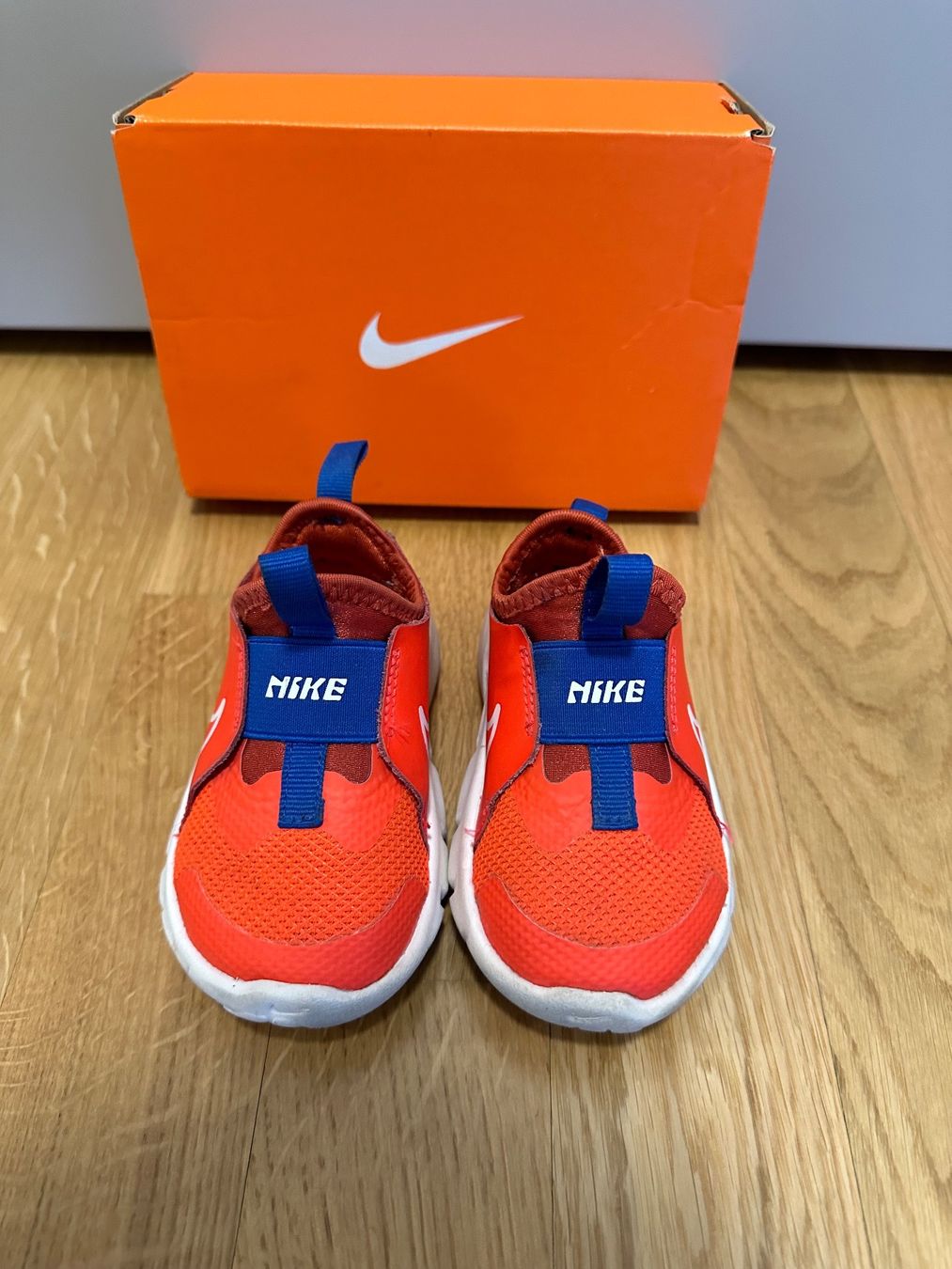 Nike Schuhe für Jungen: Nike Baby Sneakers Gr. 21 – Gebraucht aus Unterägeri von StefanGekko 1
