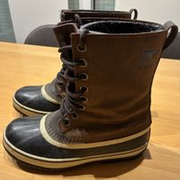 SOREL bottes d'hiver , taille 41, comme neuve, chaudes!