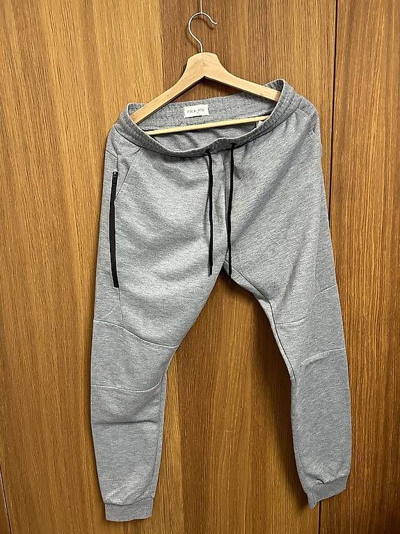 Hosen: graue Trainerhose – Gebraucht aus Gais von T_iziana