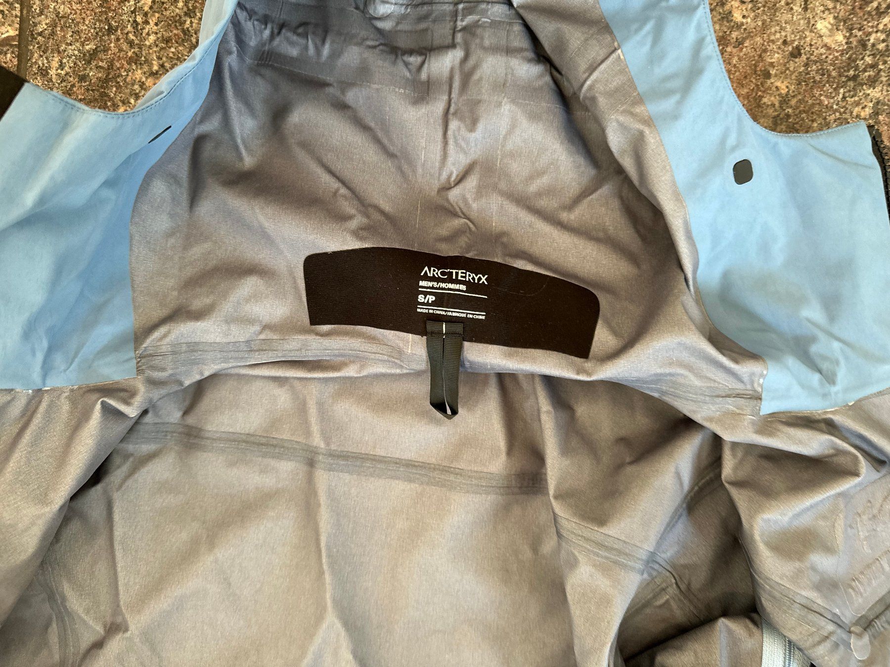 Arcteryx Giacche: Arc'teryx Alpha SV Jacket, Men's Size S | GORE-TEX Shell – Usato da Zürich venduto da jacklondon 2