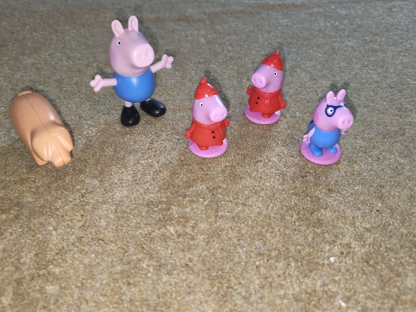 Statuette: Peppa Pig Toy mini Figures Bundle  – Usato da Glattbrugg venduto da har_jgc7 2