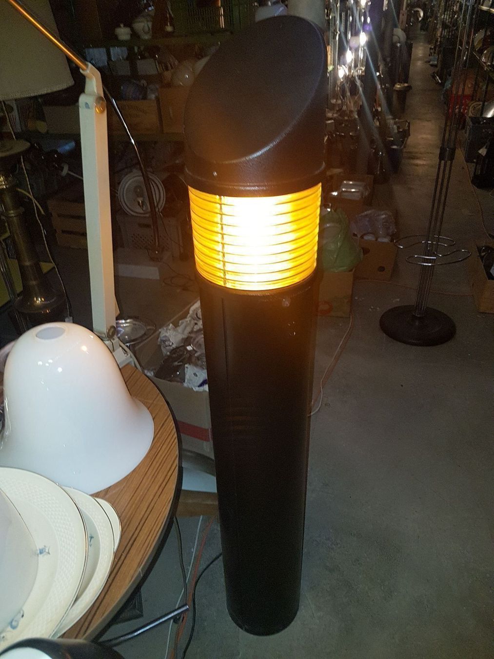 Lampade: Gartenlampen, Stehleuchten – Usato da Basel venduto da Jcva