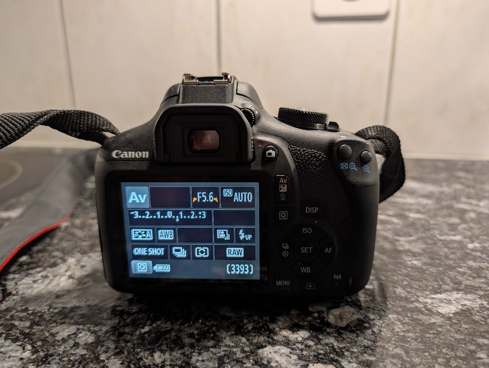 Canon Kamera: Canon EOS 2000D Spiegelreflexkamera - Top Zustand! – Gebraucht aus Mühleberg von Rambodisli94 1