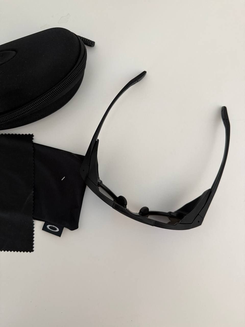 Oakley Occhiali & Lenti: Oakley Clifden mirror blue prizm – Usato da S. Vittore venduto da dbu_2h86 4