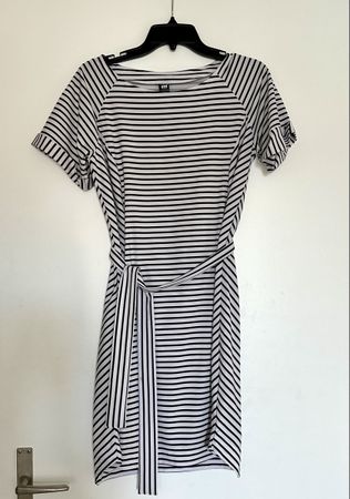 Helly Hansen Kleid gestreift weiss blau Grösse S neuwertig