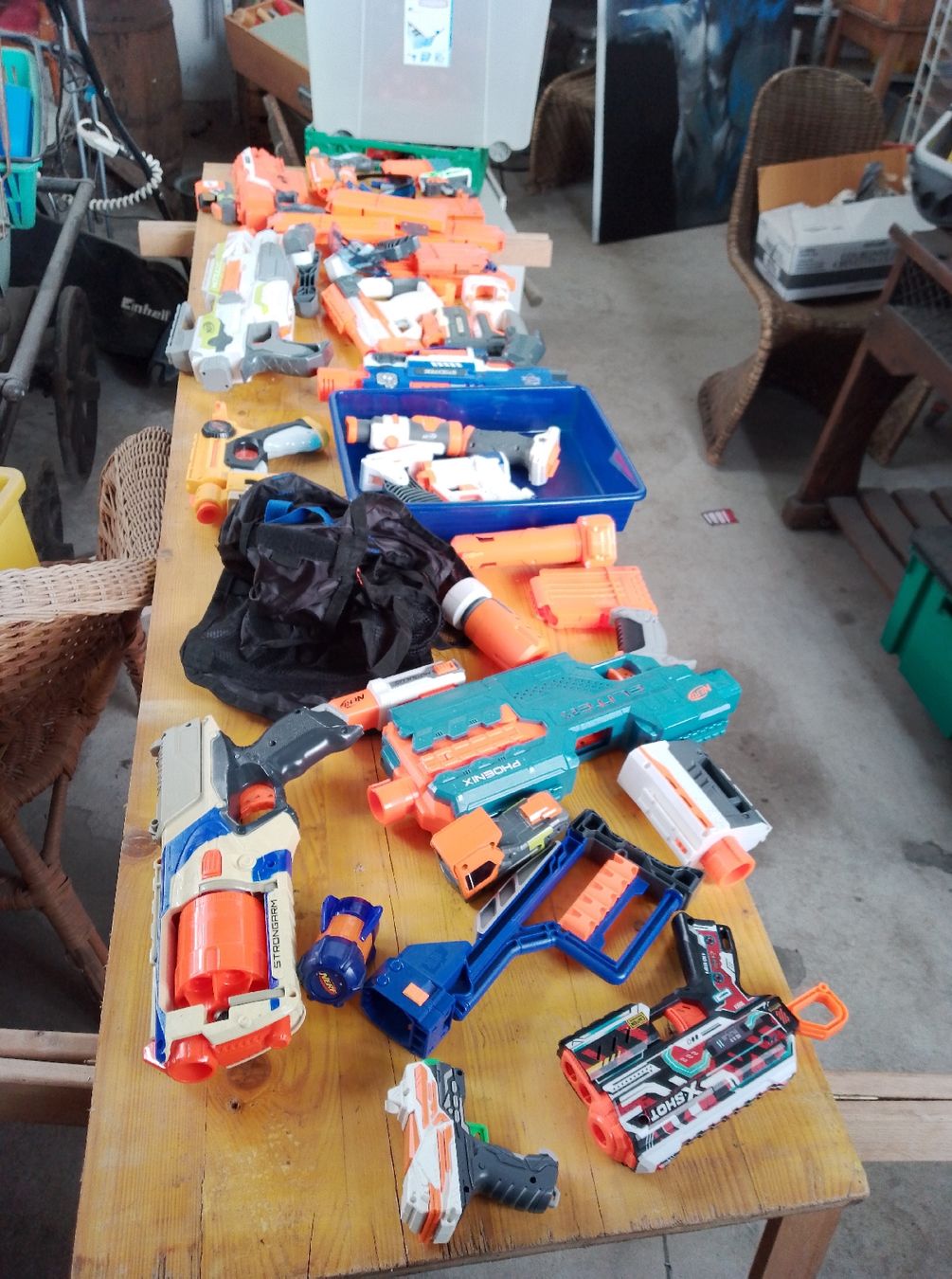 Nerf Giocattoli: gros lot de nerf. vente en vrac – Usato da saillon venduto da Lamateur