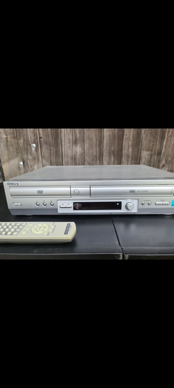 Sony Lecteur multimedia & Streamer: Sony DVD/VHS Player Recorder – D'occasion à Niederlenz par DaveDasWahnsinn 2