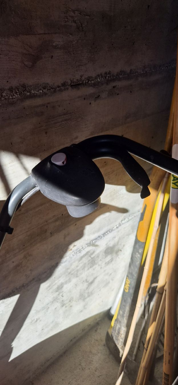 Tagliaerba: Rasenmäher Brill Evolution 33 EM 1000 W gebraucht – Usato da Adligenswil venduto da Seventhsk7 1