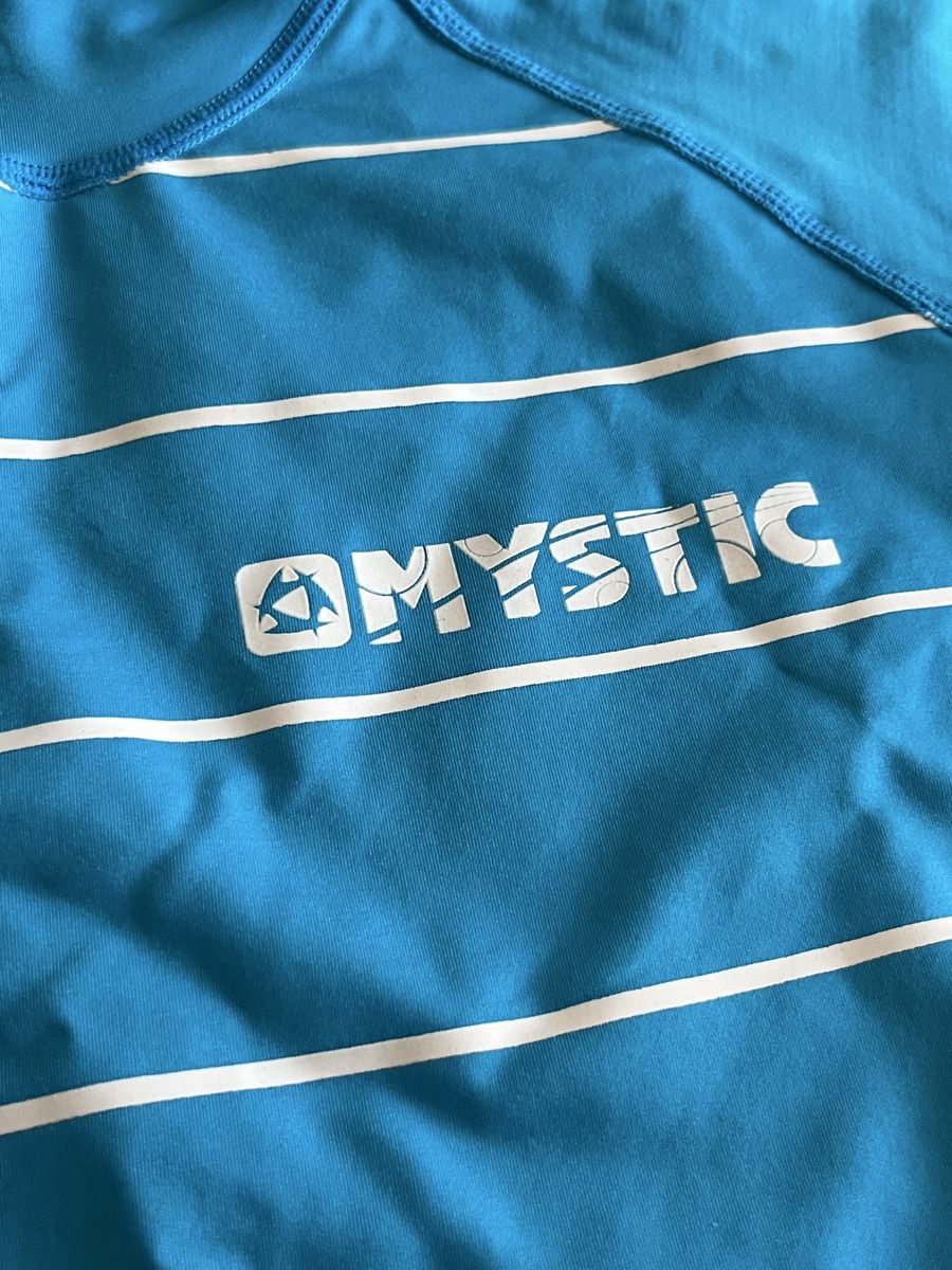 Mystic Costumi da bagno & Bikini: Mystic Lycra Shirt Grösse S – Usato da Frauenfeld venduto da heyLani 1