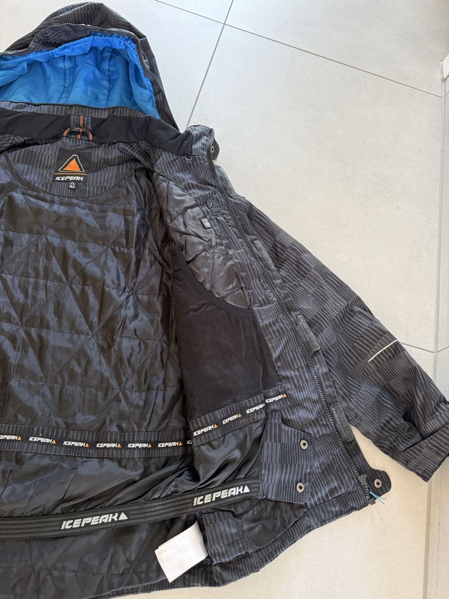 Icepeak Giacche: Skijacke Icepeak schwarz gemustert – Usato da Ostermundigen venduto da Natitoni3 3