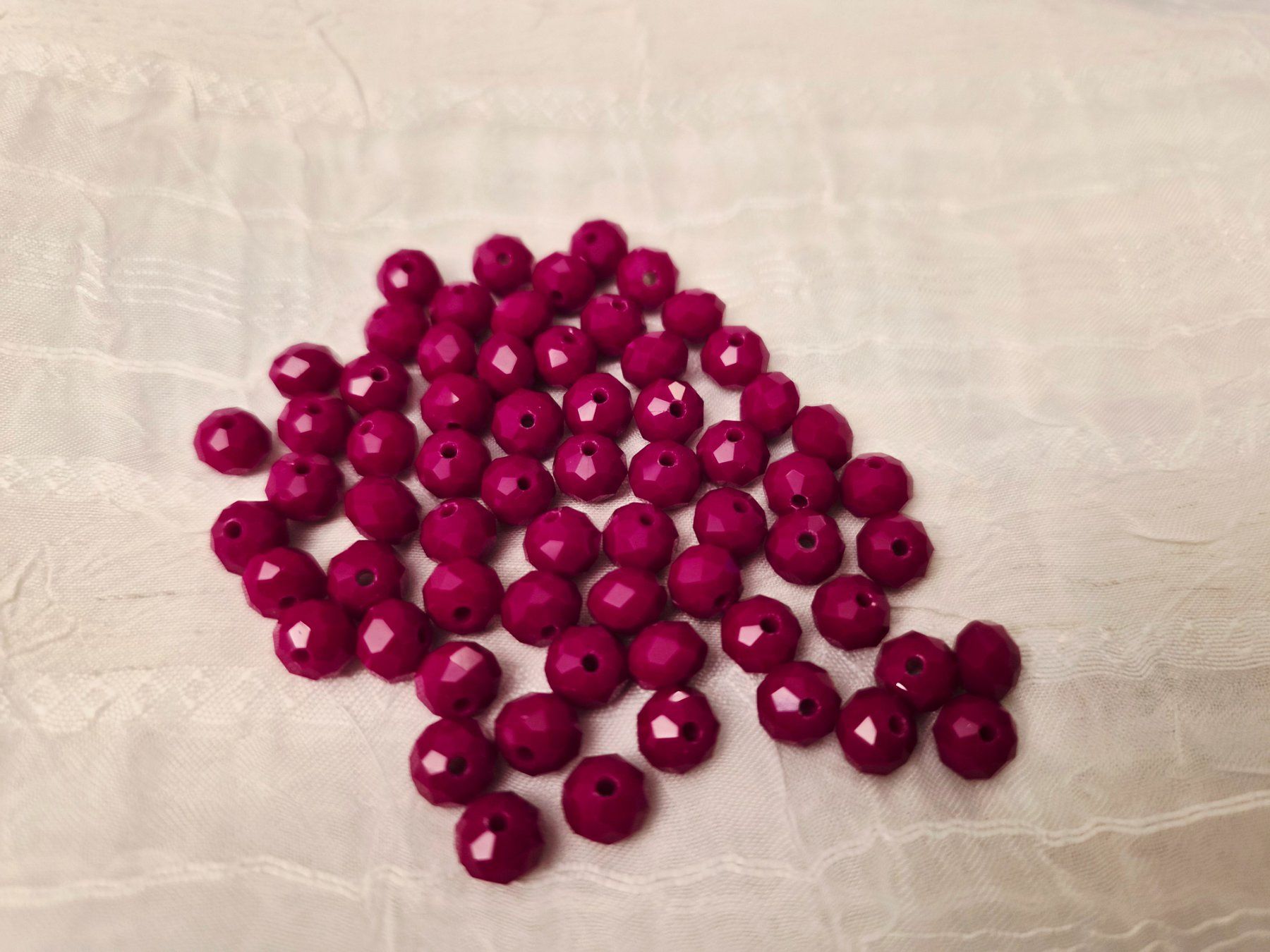 Perle (finte): Glasschliffperlen 8mm Weinrot 65stk – Nuovo e nell'imballaggio originale da Dietikon venduto da Eleda 2