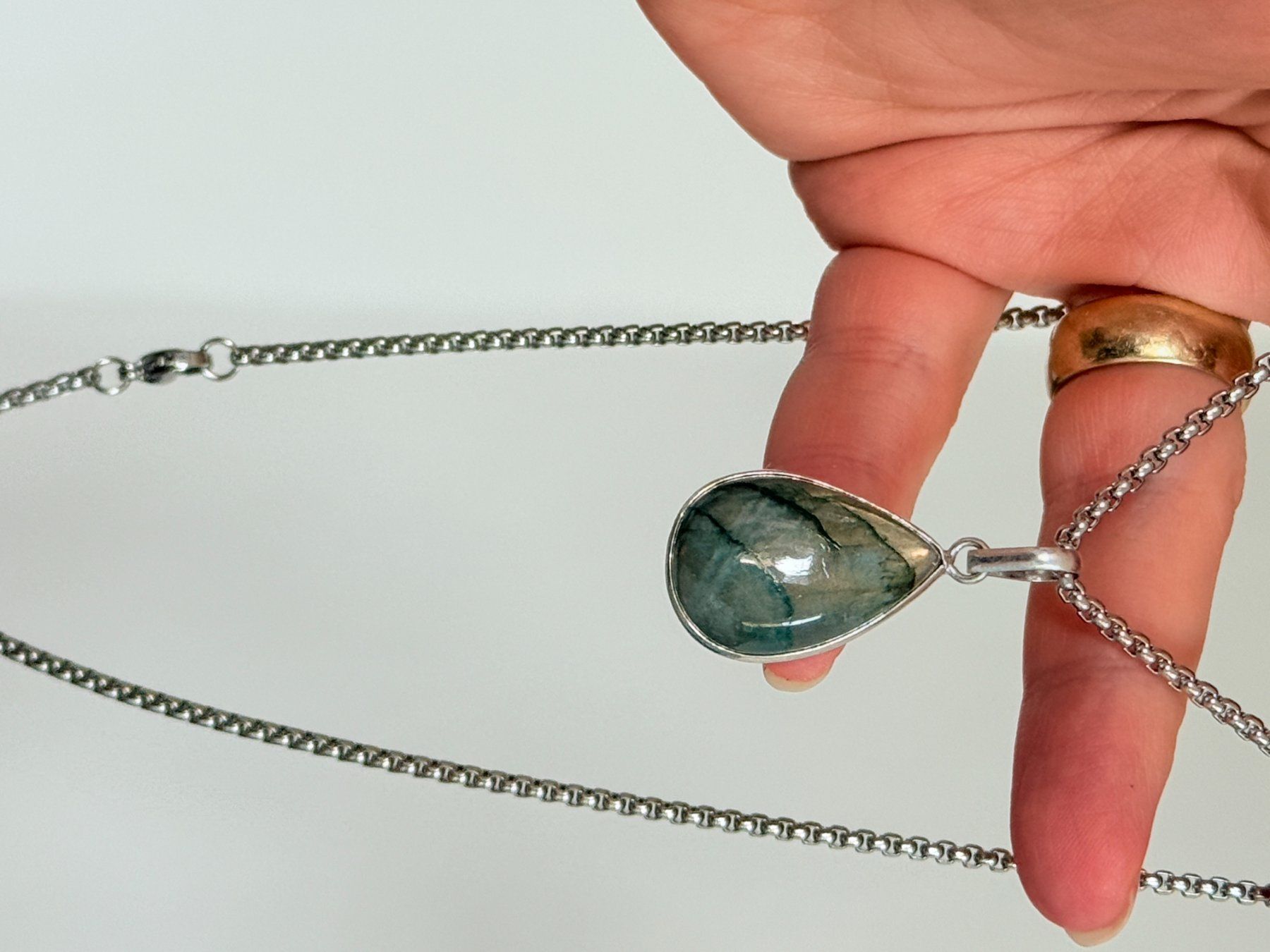 Colliers: Collier avec Labradorite – Neuf avec emballage d'origine à Genève par AWWA 5