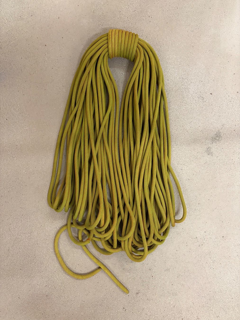 Attrezzatura da arrampicata: Kletterseil Tendon Master 8.9 Complete Shield 50m. – Usato da Niederwangen BE venduto da nie_226v