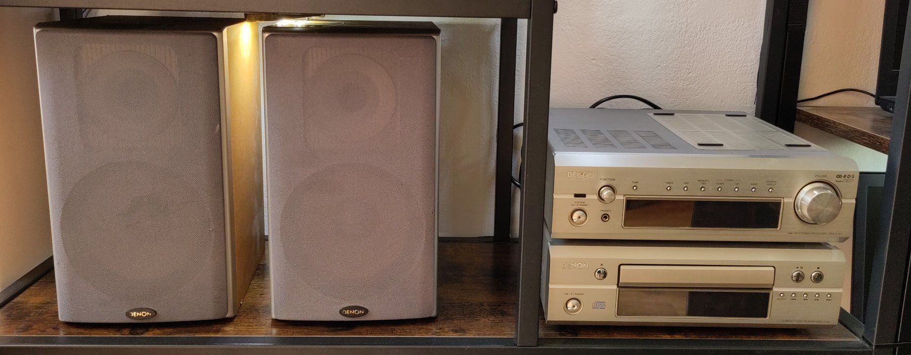 Denon Lettore multimediale & Streamer: Denon F101 HiFi Set  Receiver, Lettore CD e Casse – Usato da Novaggio venduto da GreenWebSolutions 1