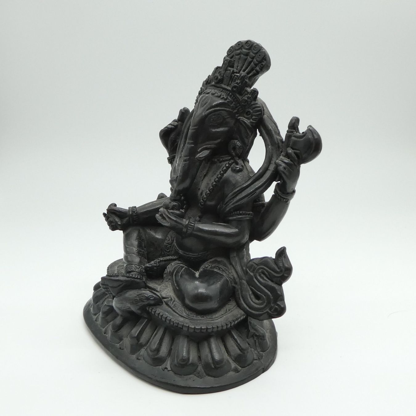Skulpturen & Statuen: Dunkle Ganesha-Statue – Gebraucht aus Volketswil von brockipfannenstil 4