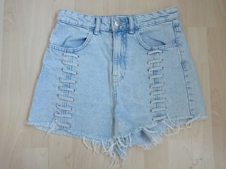 Damen Shorts Tally Weijl Gr. 34 ausgefranst 100% Baumwolle
