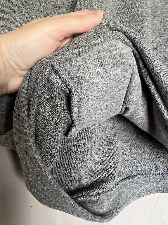 Maglioni & Felpe: Sweat gris Guy Laroche taille L – Usato da Versoix venduto da L_armoire_d_isa 3
