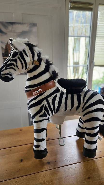 Spielzeuge: Fahrendes Zebra – Gebraucht aus Rutschwil von Mojo810