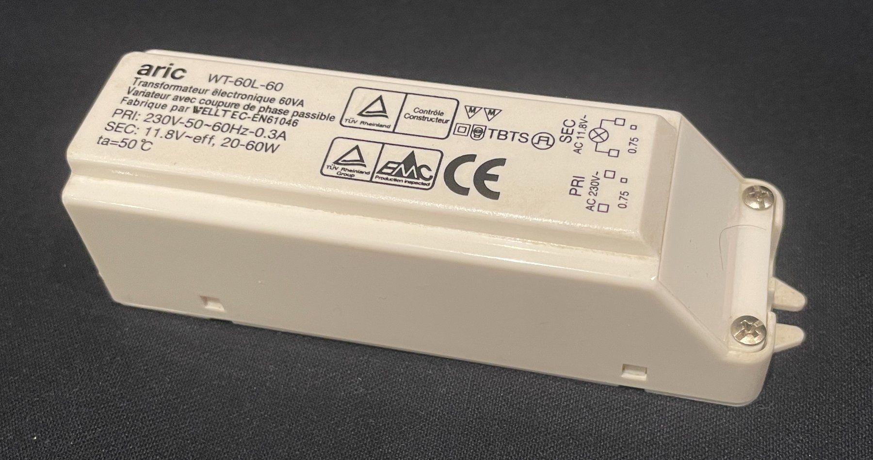 Componenti elettronici: Aric Trafo WT-60L-60 60VA Halogen Transformator gebraucht – Usato da Bern venduto da Chraebu2