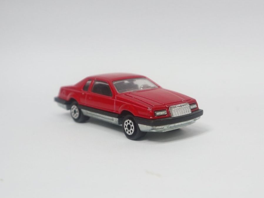Voiture Miniature Ford Thunderbird Bleue à Rayures Rouges - Majorette échelle 1:67 - Occasion - Collector