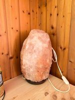 Grosse 10kg Salzsteinlampe zu verschenken 
