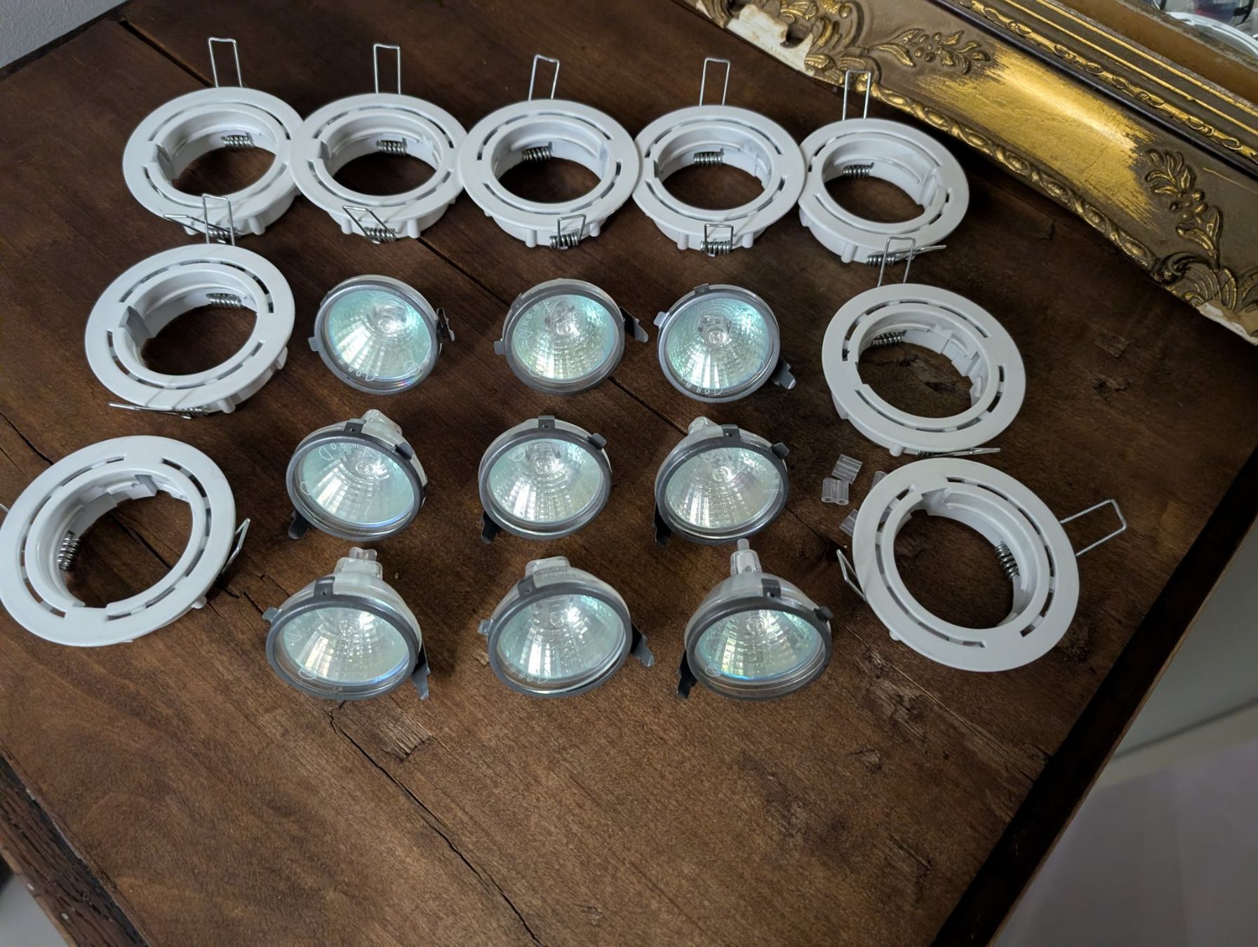 Lampadari & plafoniere: 9 Halogen Einbauspots, inkl. Fassung – Usato da Geroldswil venduto da soalle 1