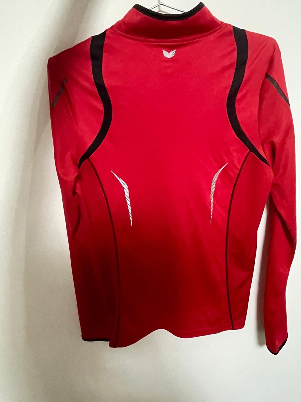 Erima Giacche: Erima Razor Longsleeve, Rot/Schwarz, Grösse 42 – Nuovo (secondo la descrizione) da Winterthur venduto da ano_7bb2 1