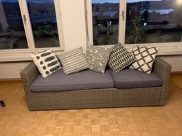 Rattan-Balkonsofa grau (Gebraucht) – Abholung 8708