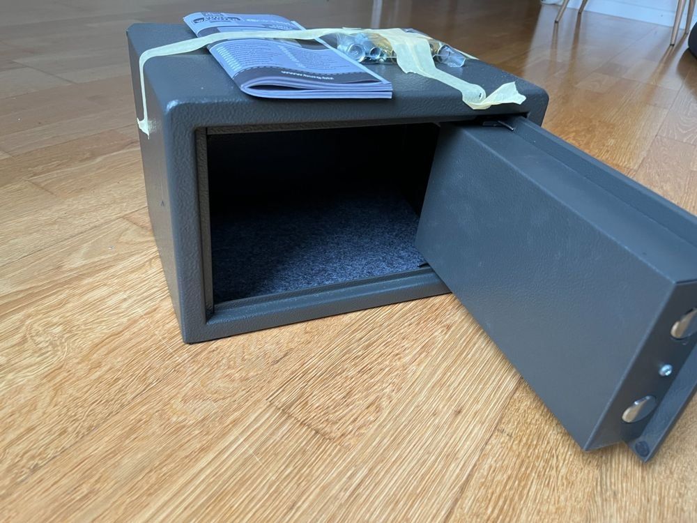 Casseforti: Tresor - Burgwächter PointSafe - klein – Usato da Niederwangen b Bern venduto da moma317 1