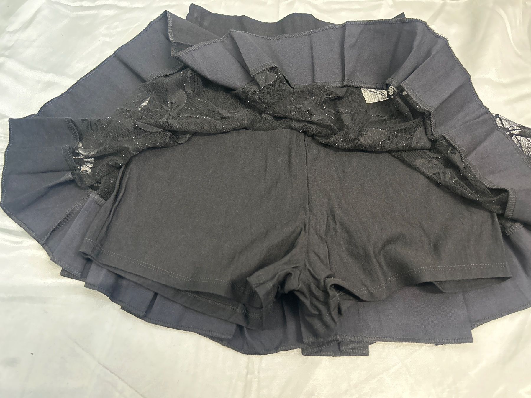 Pantaloni: Shorts Skort Figurbetont Gr M NEU – Nuovo e nell'imballaggio originale da Regensdorf venduto da Spyke55 1