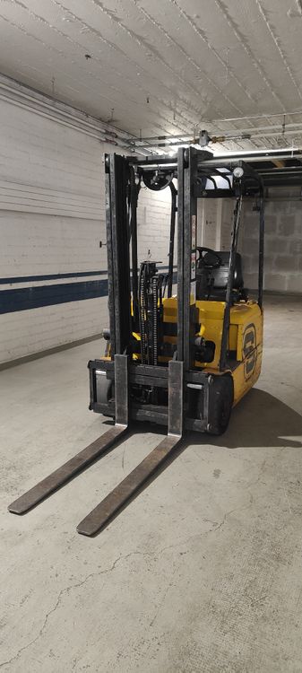 Chariot Elévateur Caterpillar Série V 215 - Joal 1/25 - TP/BTP - Très Bon état